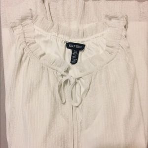 Ellen Tracy Boho Chic Very Feminine Top